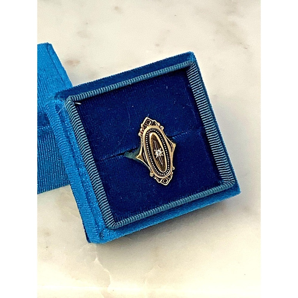 Vintage Avon Kensington Ring Gold Tone Victorian Revival with Spacer Small Size